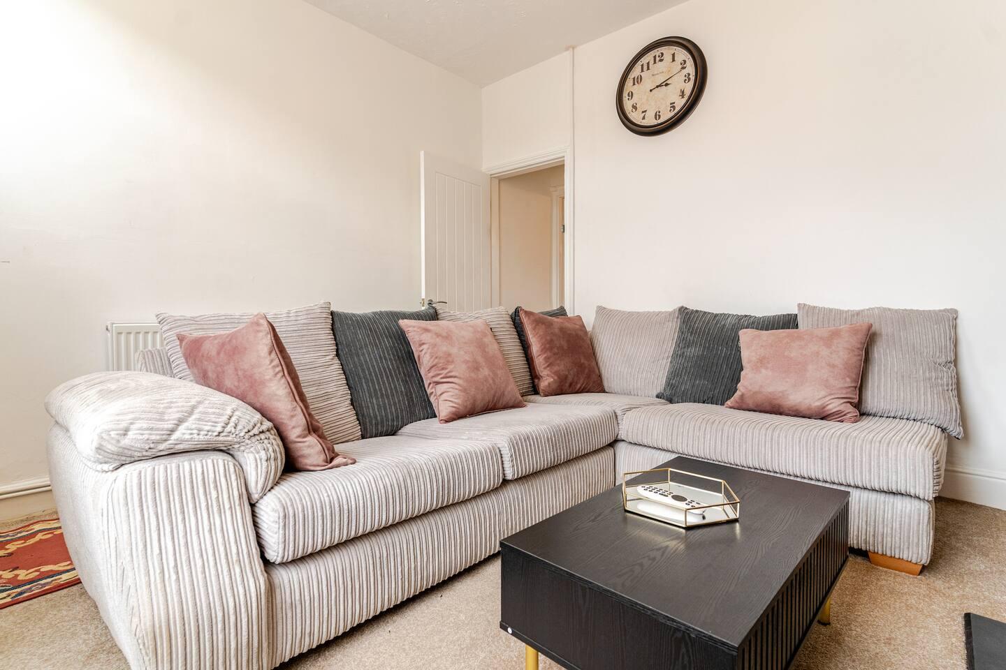 Bentley Bridge 3 BedRooms House-Short or Long stay2
