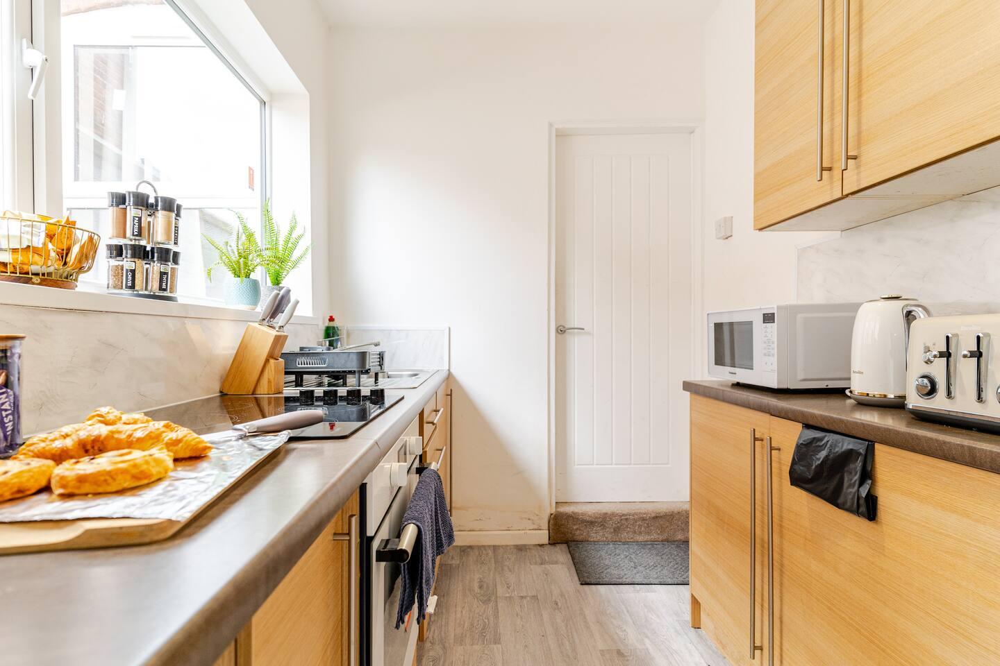 Bentley Bridge 3 BedRooms House-Short or Long stay5